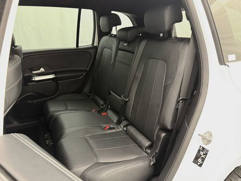 Used 2020 Mercedes-Benz GLB 250 image 25