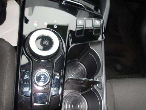 Used 2023 Kia Sportage LX image 22