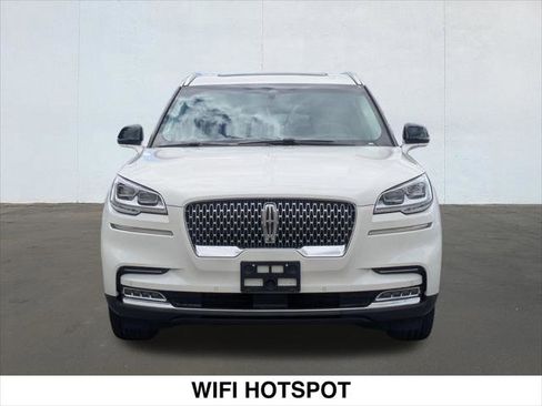 Used 2023 Lincoln Aviator Reserve w/ Equipment Group 201A RWD image 8