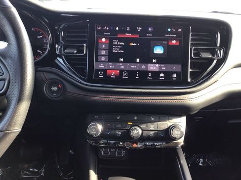 Used 2025 Dodge Durango GT AWD/4WD image 14