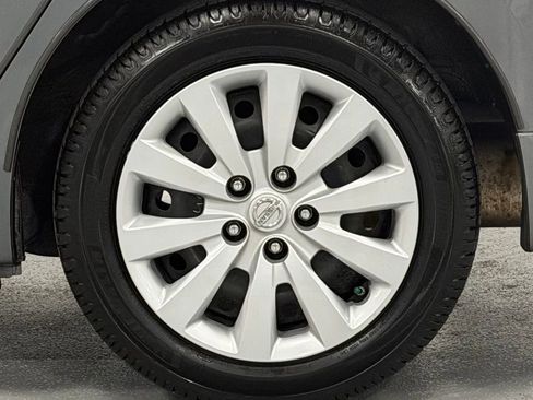 Used 2017 Nissan Sentra SV image 9