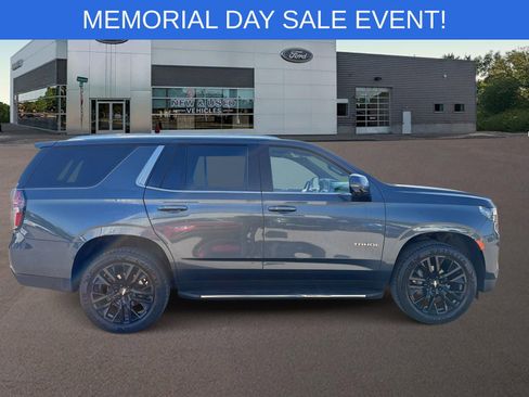 Used 2021 Chevrolet Tahoe LT w/ LT Signature Package AWD/4WD image 10