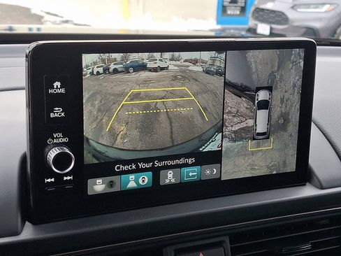 Certified 2025 Honda Pilot TrailSport image 23