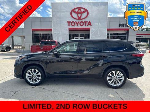 Certified 2021 Toyota Highlander Limited FWD image 8