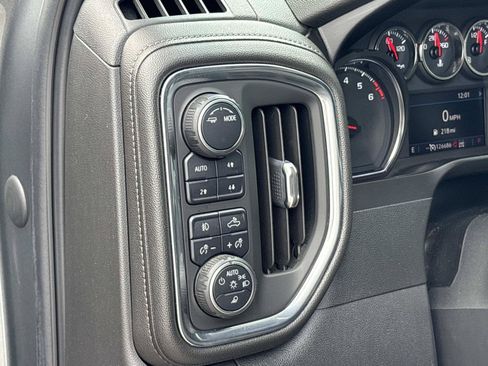 Used 2021 Chevrolet Silverado 1500 LT Trail Boss w/ Convenience Package II AWD/4WD image 19