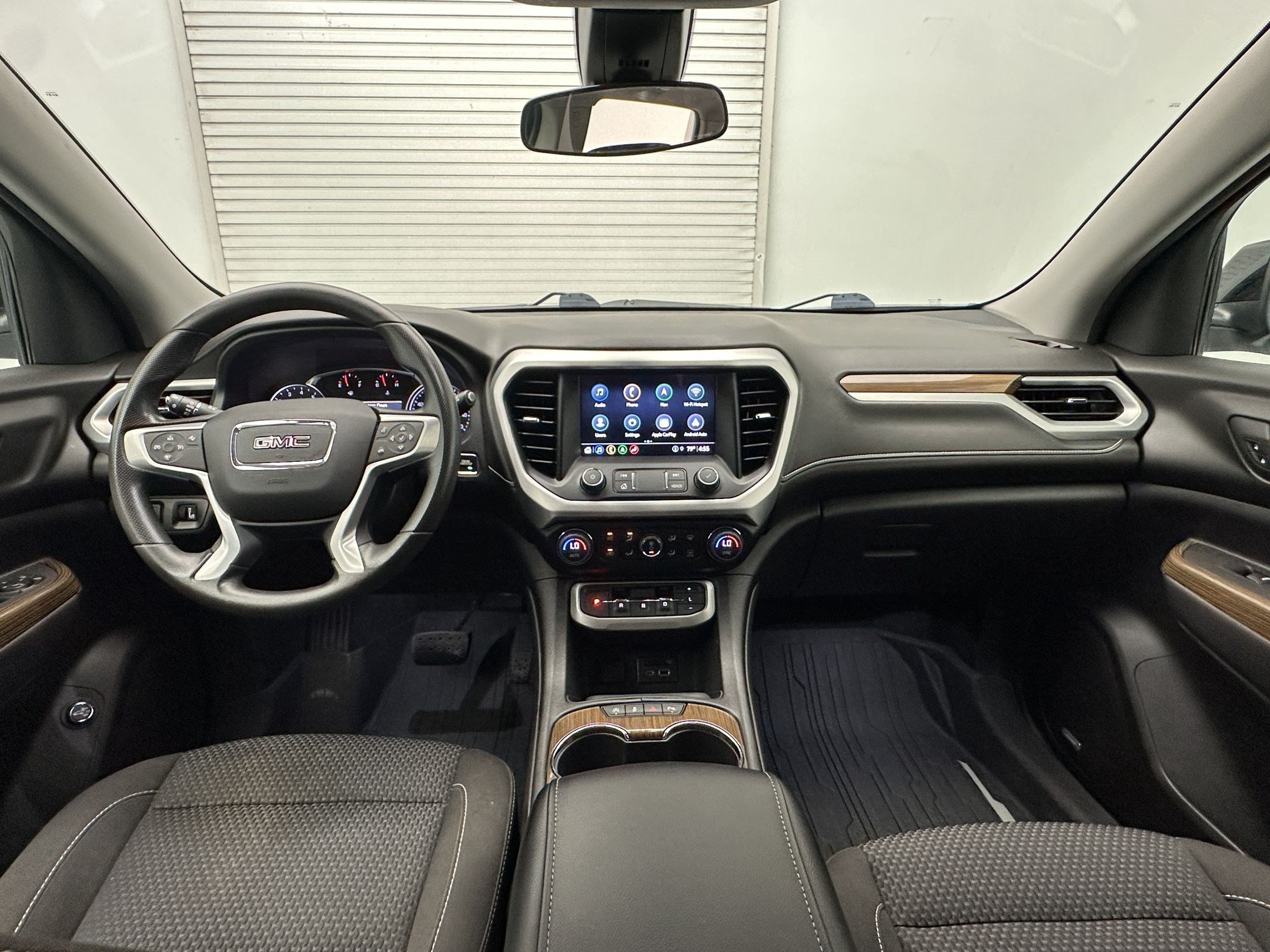 Certified 2023 GMC Acadia SLE w/ Driver Convenience Package AWD/4WD image 15