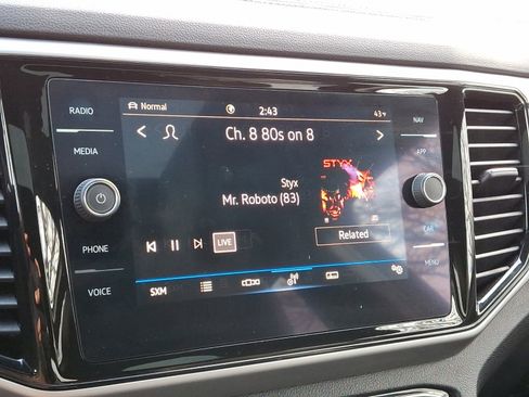 Certified 2021 Volkswagen Atlas Cross Sport SEL image 18