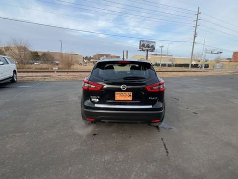 Used 2022 Nissan Rogue Sport SL image 7