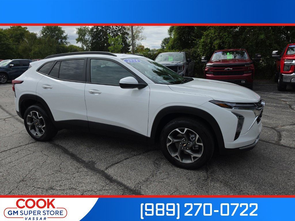 Certified 2024 Chevrolet Trax LT w/ Driver Confidence Package FWD image 1