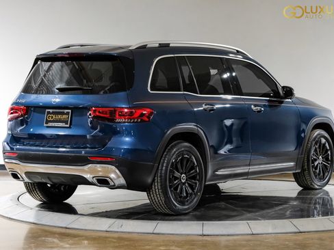 Used 2023 Mercedes-Benz GLB 250 GLB 250 w/ Premium Package image 10