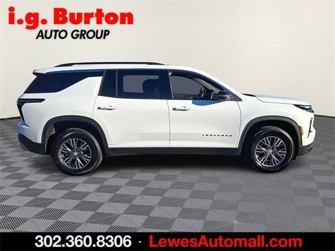 Certified 2025 Chevrolet Traverse LT image 5