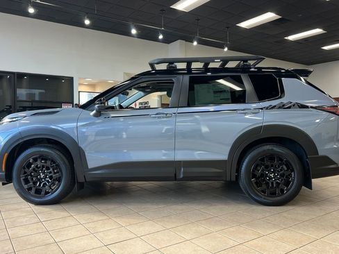 New 2026 Mitsubishi Outlander AWD image 8