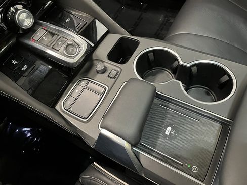 Certified 2024 Acura MDX SH-AWD w/ Advance Package image 7