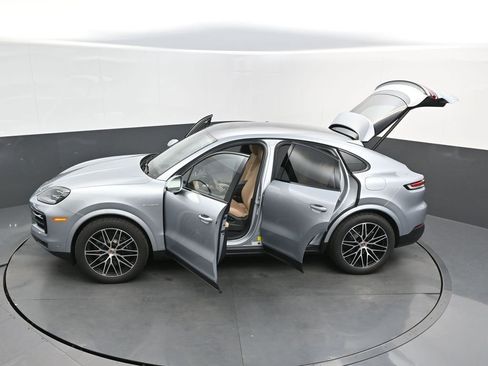 New 2026 Porsche Cayenne E-Hybrid Coupe image 42