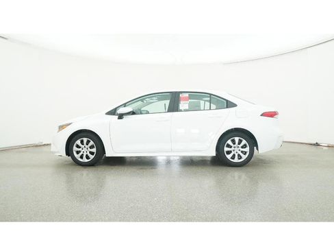 New 2026 Toyota Corolla LE image 19