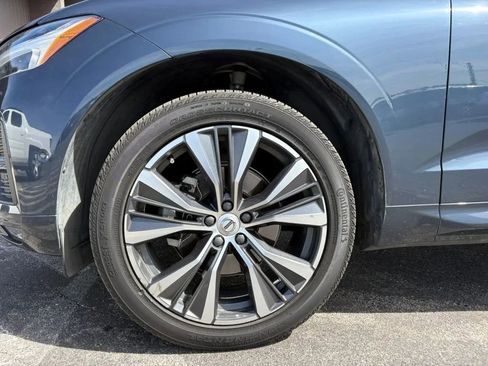 Used 2022 Volvo XC60 B5 Momentum w/ Advanced Package AWD/4WD image 33