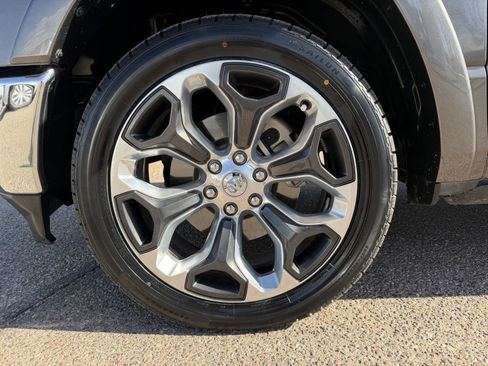 Used 2019 RAM 1500 Limited RWD image 41