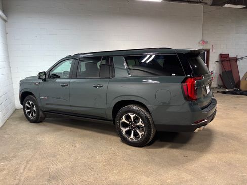 Used 2026 GMC Yukon XL AT4 Ultimate AWD/4WD image 10