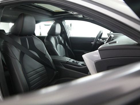 Used 2019 Toyota Avalon XSE w/ All Weather Liner Package FWD image 56