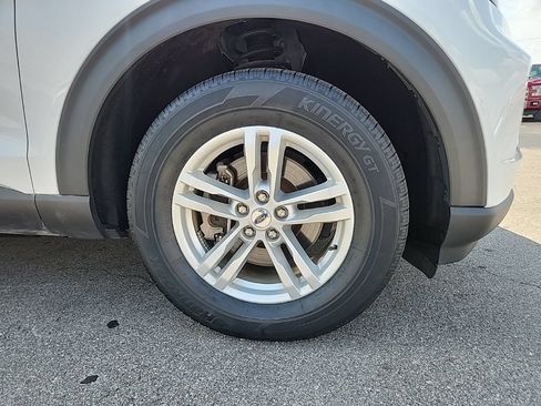 Used 2022 Ford Explorer 4WD image 3
