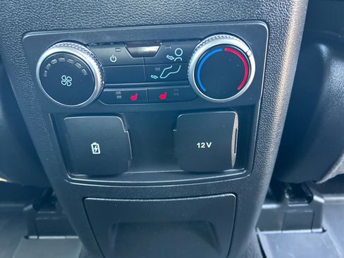 Certified 2023 Ford Explorer Limited image 24