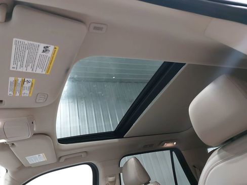 Used 2023 Ford Expedition Limited image 34