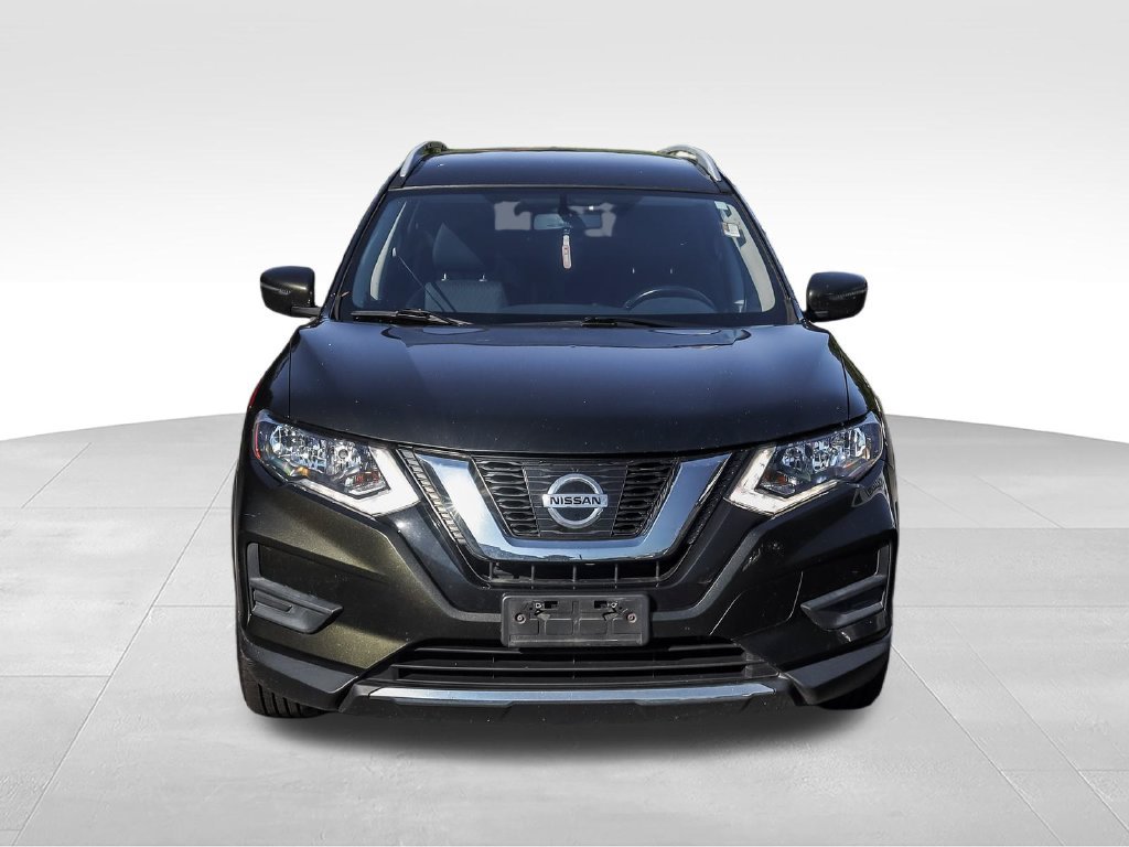 Used 2017 Nissan Rogue SV AWD/4WD image 2