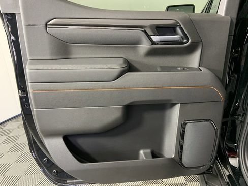 Used 2025 GMC Sierra 1500 AT4 w/ AT4 Premium Package image 27