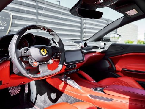 Used 2020 Ferrari GTC4Lusso V12 image 2