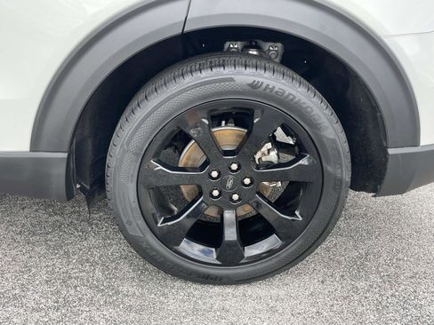 Used 2023 Ford Explorer ST-Line w/ Class IV Trailer Tow Package image 11