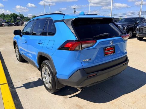Used 2019 Toyota RAV4 LE w/ All Weather Liner Package AWD/4WD image 7
