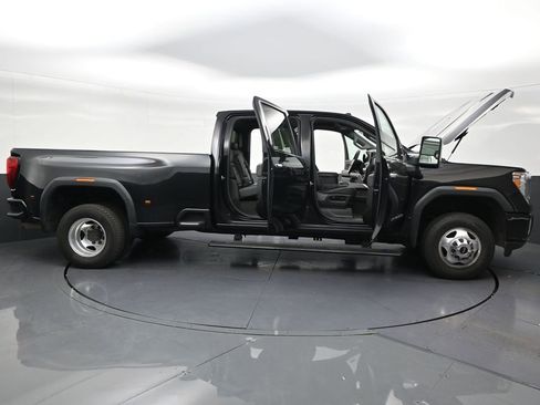 Used 2021 GMC Sierra 3500 Denali w/ Denali Ultimate Package AWD/4WD image 30