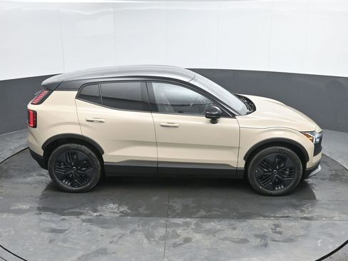 New 2026 Volvo EX30 Cross Country Ultra w/ Protection Package Premier AWD/4WD image 31