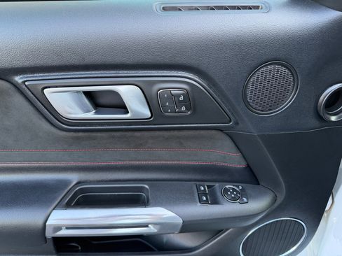 Used 2019 Ford Mustang GT Premium w/ Equipment Group 401A RWD image 32