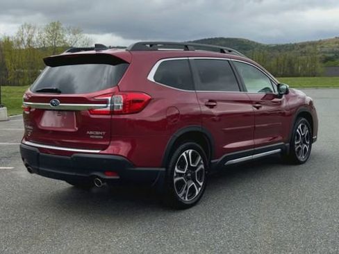 Used 2023 Subaru Ascent Limited w/ Technology Package AWD/4WD image 8