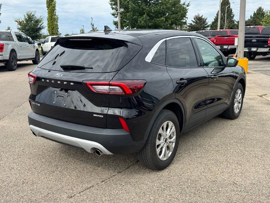 Certified 2023 Ford Escape Active w/ Tech Pack #2 AWD/4WD image 5