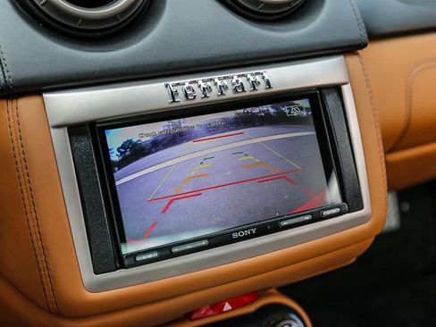 Used 2010 Ferrari California image 43