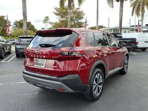 Used 2023 Nissan Rogue SV image 7