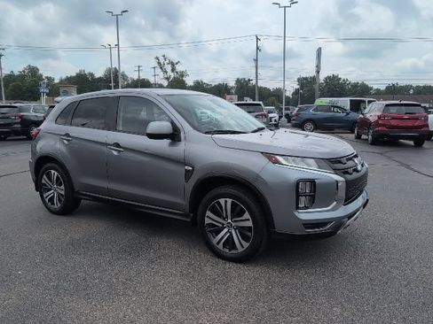 Used 2020 Mitsubishi Outlander Sport ES FWD image 9