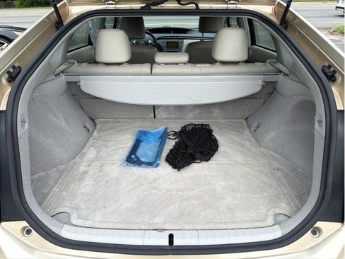 Used 2011 Toyota Prius Four w/ Solar Roof Pkg FWD image 7