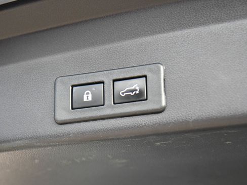 Used 2022 Subaru Ascent Touring image 48