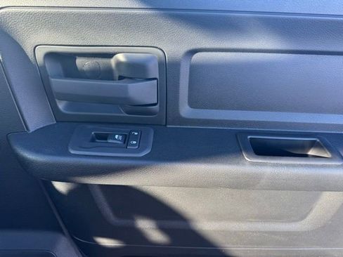 Certified 2025 RAM 2500 Tradesman AWD/4WD image 29