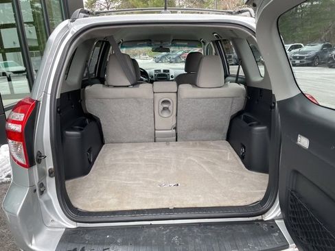 Used 2011 Toyota RAV4 4WD image 9