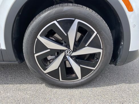 Used 2023 Volkswagen ID.4 Pro S AWD/4WD image 11