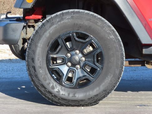 Used 2015 Jeep Wrangler Sport image 11