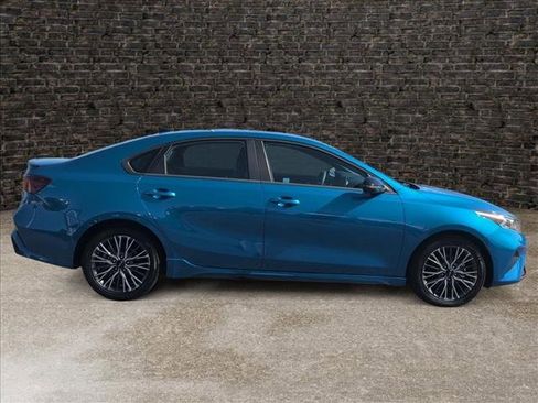 Used 2024 Kia Forte GT-Line w/ GT-Line Premium Package image 3