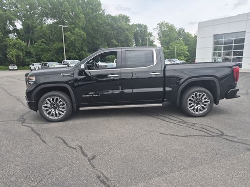 Used 2026 GMC Sierra 1500 Denali Ultimate AWD/4WD image 13