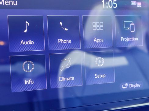 Used 2023 Toyota Sienna XLE image 4