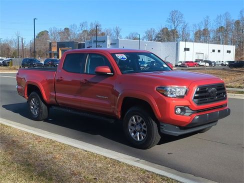 Used 2018 Toyota Tacoma SR5 image 15