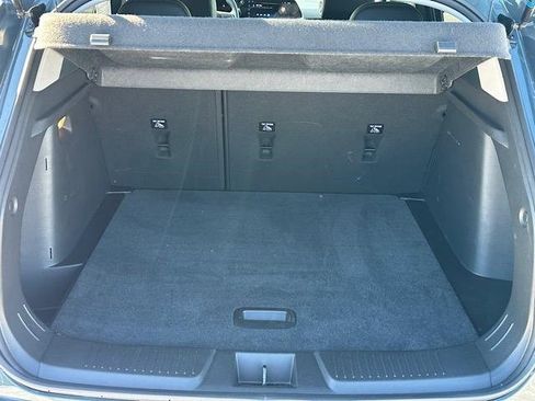 Used 2025 Chevrolet Trax LT w/ Sunroof Package image 13